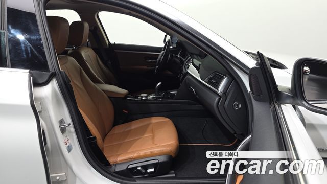 BMW 4-Series 2018 — photo 17