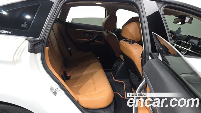 BMW 4-Series 2018 — photo 18