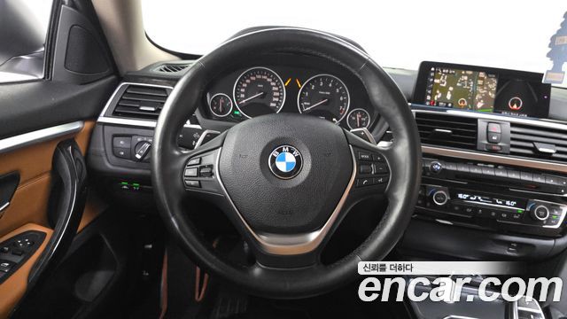 BMW 4-Series 2018 — photo 19