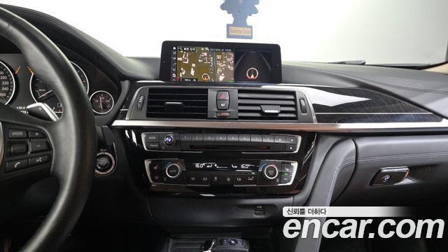 BMW 4-Series 2018 — photo 20