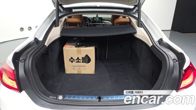 BMW 4-Series 2018 — photo 26