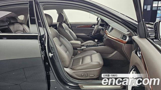 Kia K7 2017 — photo 11