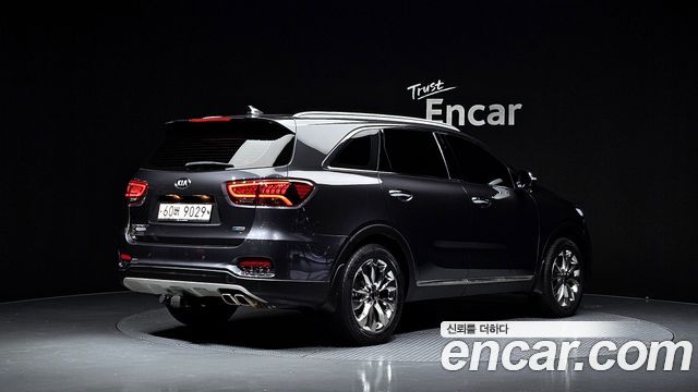 Kia Sorento 2018 — photo 2
