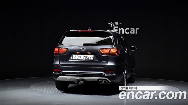 Kia Sorento 2018 — photo 4