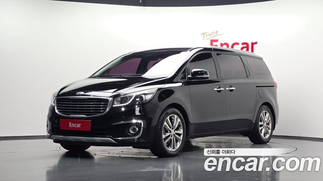 Kia Canival 2016 — photo 1
