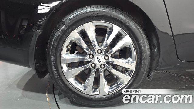Kia Canival 2016 — photo 5