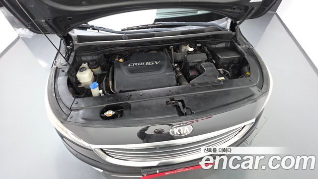 Kia Canival 2016 — photo 6