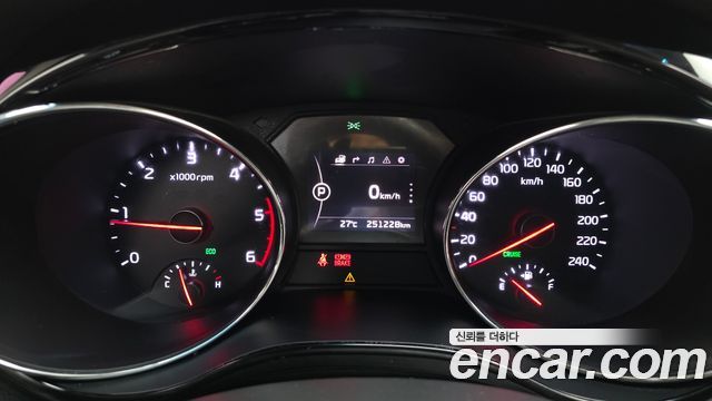 Kia Canival 2016 — photo 8