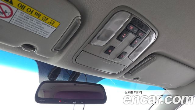 Kia Canival 2016 — photo 18