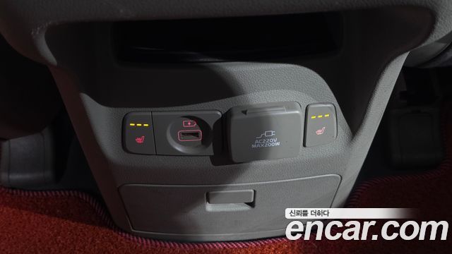 Kia Canival 2016 — photo 19