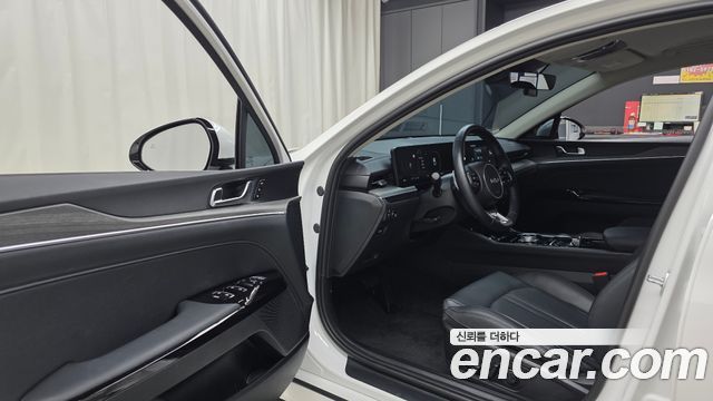 Kia K5 2025 — photo 13