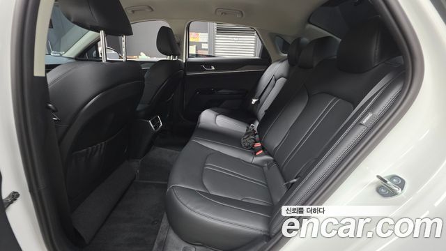 Kia K5 2025 — photo 18