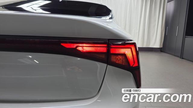 Kia K5 2025 — photo 9