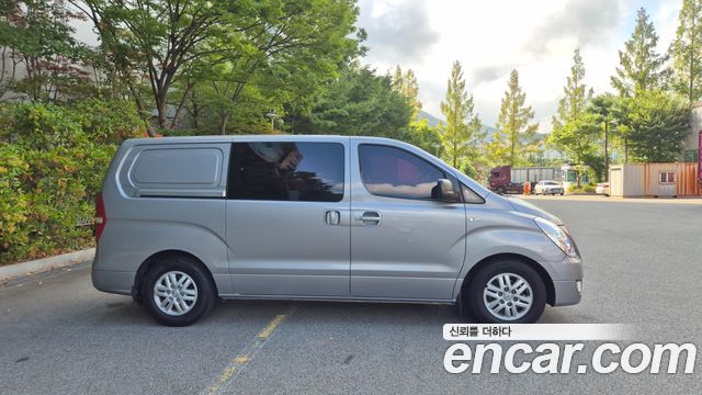 Hyundai Starex 2016 — photo 8