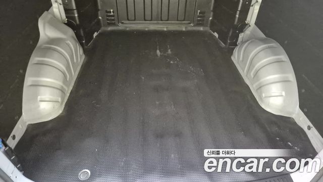 Hyundai Starex 2016 — photo 11