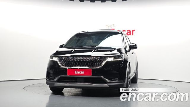 Kia Canival 2023 — photo 3