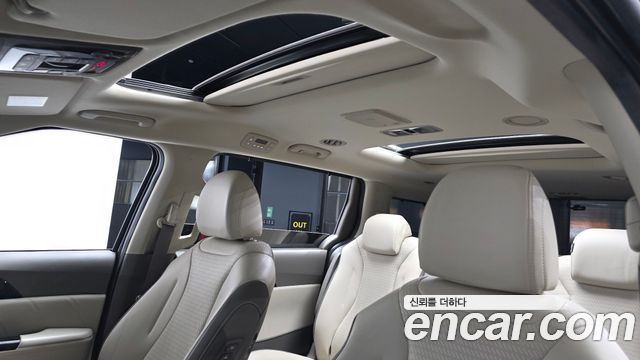Kia Canival 2023 — photo 12