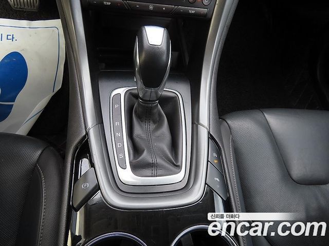 Ford Mondeo 2016 — photo 12