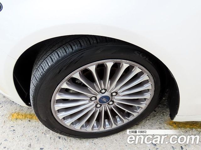 Ford Mondeo 2016 — photo 19