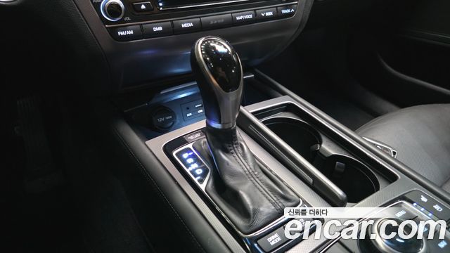 Hyundai Genesis 2015 — photo 9
