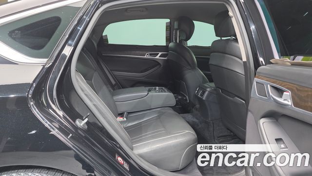 Hyundai Genesis 2015 — photo 19