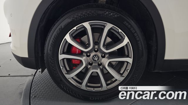Maserati Levante 2020 — photo 5