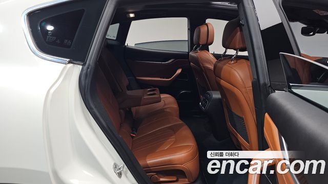 Maserati Levante 2020 — photo 17