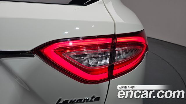 Maserati Levante 2020 — photo 9