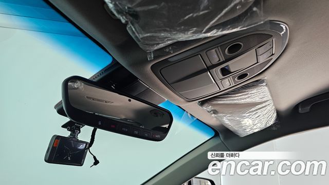 Genesis G80 2017 — photo 16