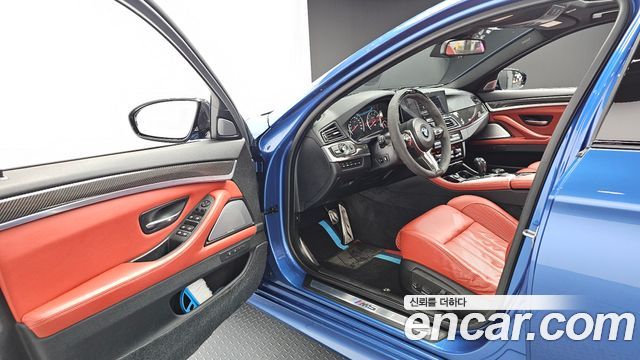 BMW M5 2016 — photo 10