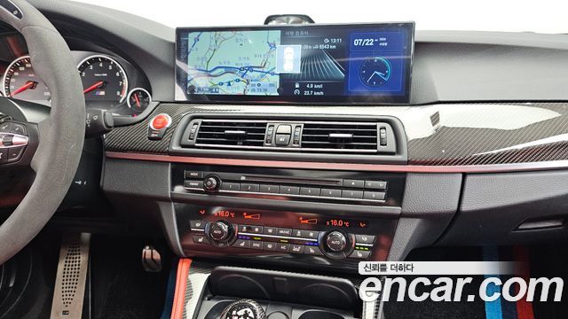 BMW M5 2016 — photo 13