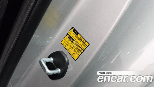 Genesis EQ900 2016 — photo 20