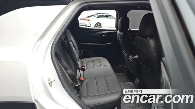 Chevrolet Korea Trailblazer 2023 — photo 11
