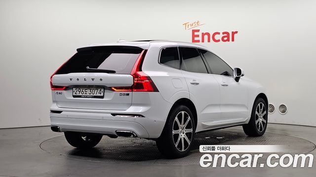 Volvo XC60 2020 — photo 2