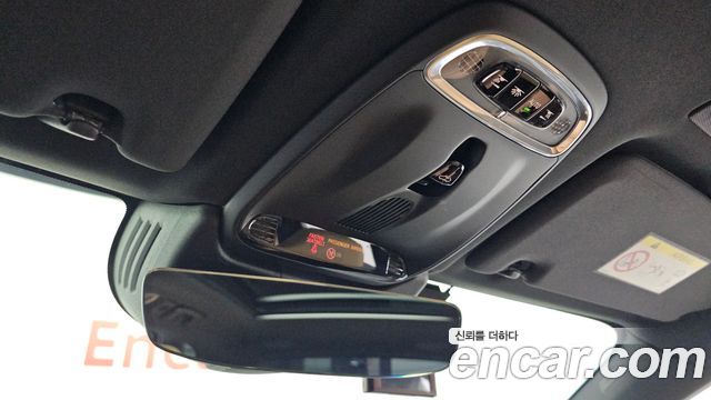 Volvo XC60 2020 — photo 17