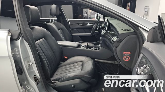 Mercedes-Benz CLS-Class 2015 — photo 12