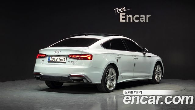 Audi A5 2021 — photo 2