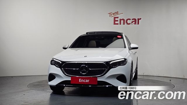 Mercedes-Benz E-Class 2026 — photo 3
