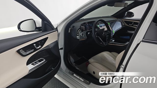 Mercedes-Benz E-Class 2026 — photo 13