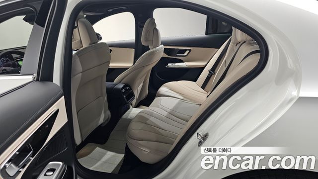 Mercedes-Benz E-Class 2026 — photo 17