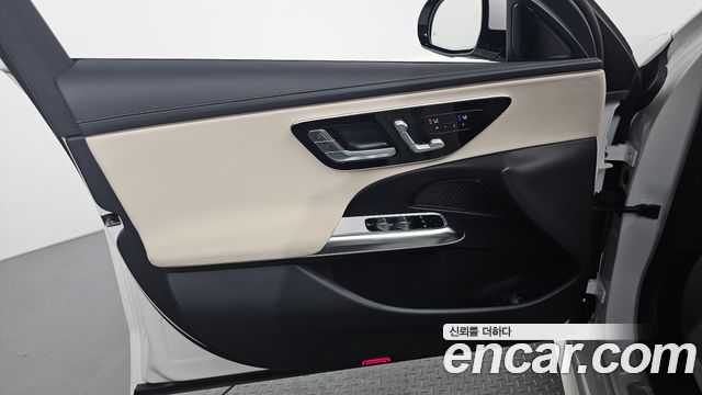 Mercedes-Benz E-Class 2026 — photo 14