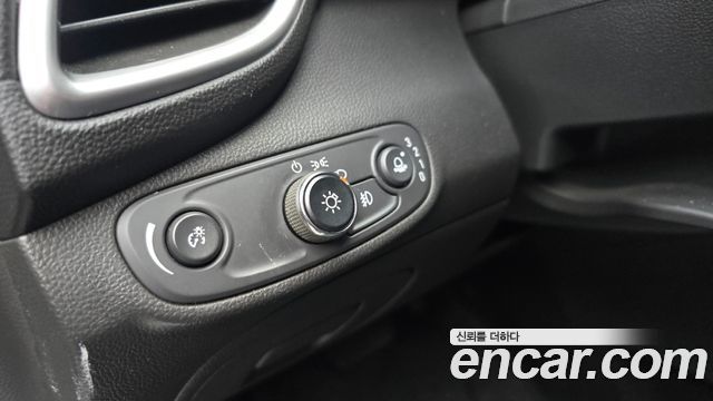 Chevrolet Korea Trax 2019 — photo 23