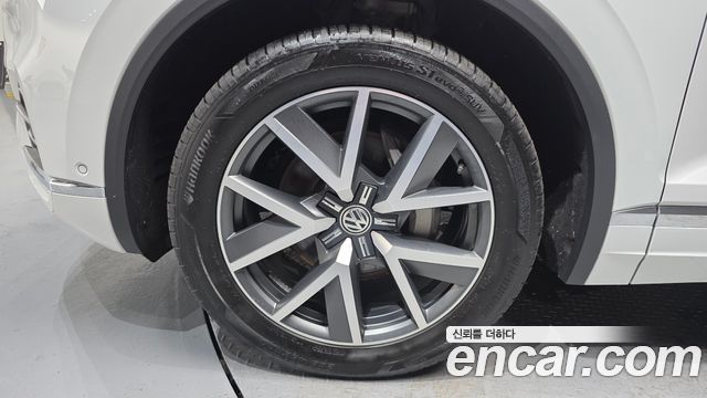Volkswagen Touareg 2020 — photo 5