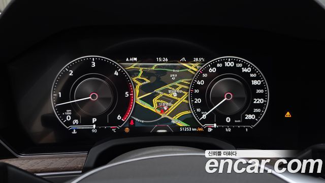 Volkswagen Touareg 2020 — photo 8
