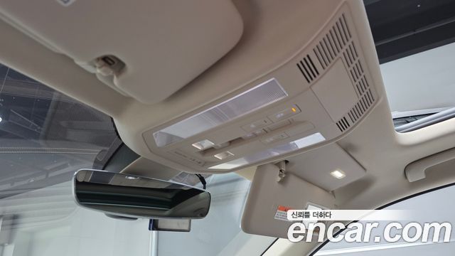 Volkswagen Touareg 2020 — photo 18