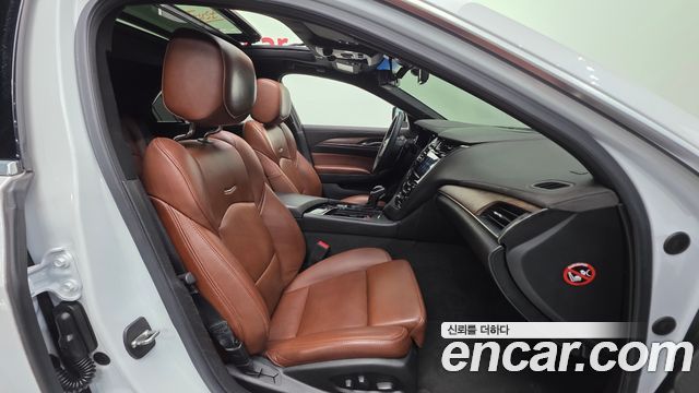 Cadillac CTS 2017 — photo 13
