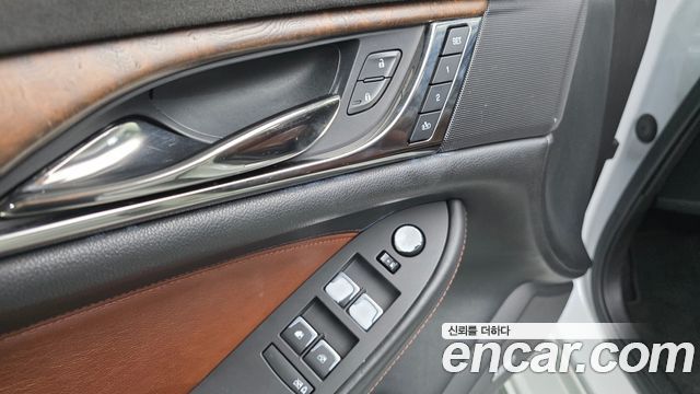 Cadillac CTS 2017 — photo 20