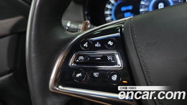 Cadillac CTS 2017 — photo 24
