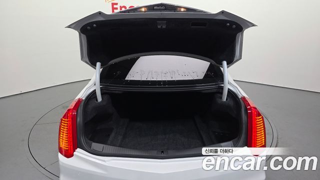 Cadillac CTS 2017 — photo 32