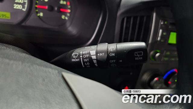 Hyundai Starex 2012 — photo 27